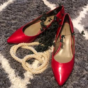 Red Bandolino Wedge Pumps!